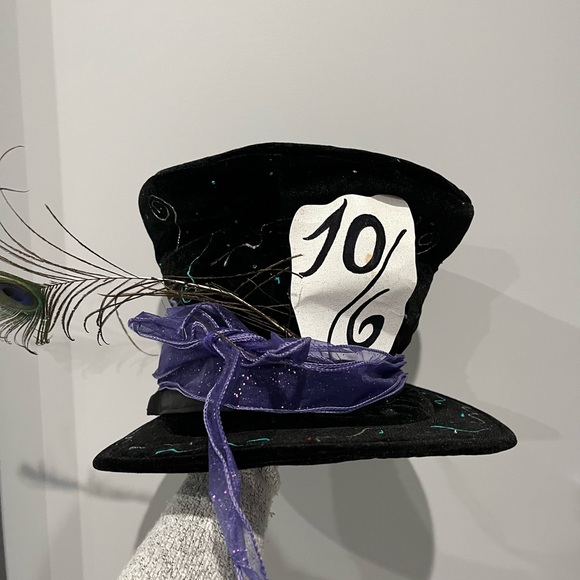 Mad hatter Halloween costume - Picture 2 of 3